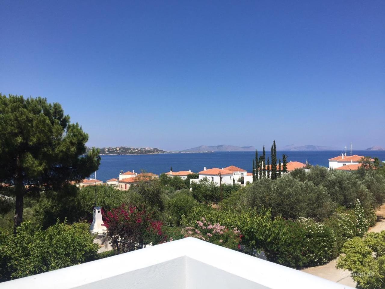 Oltremare Inn Spetses Town Bagian luar foto