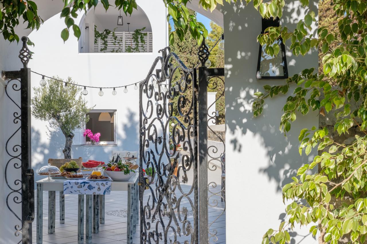 Oltremare Inn Spetses Town Bagian luar foto