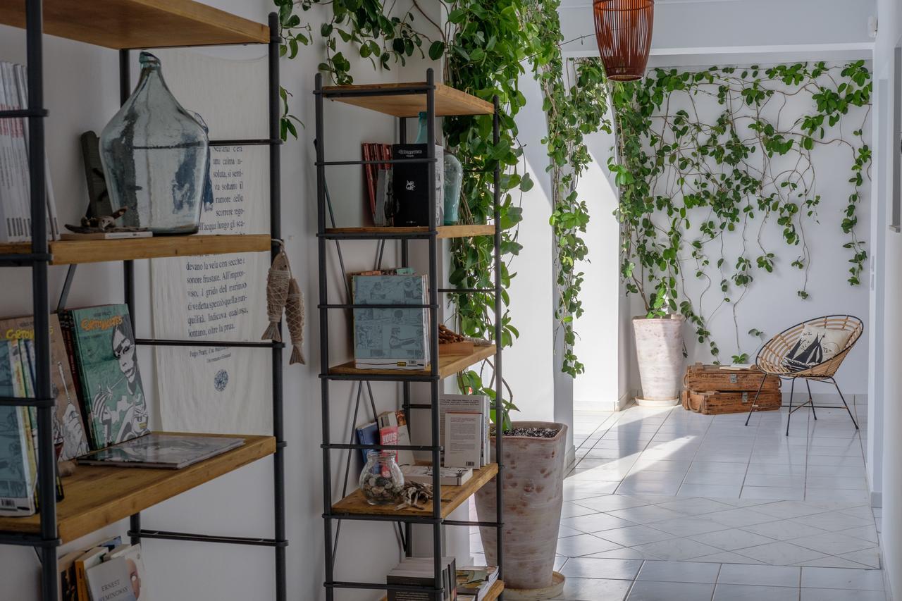 Oltremare Inn Spetses Town Bagian luar foto