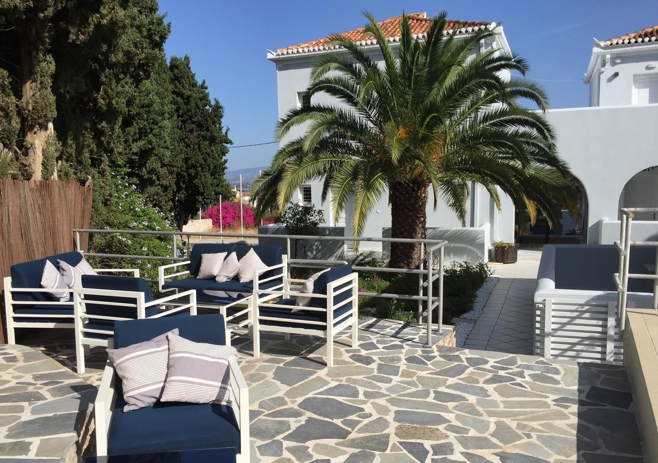 Oltremare Inn Spetses Town Bagian luar foto